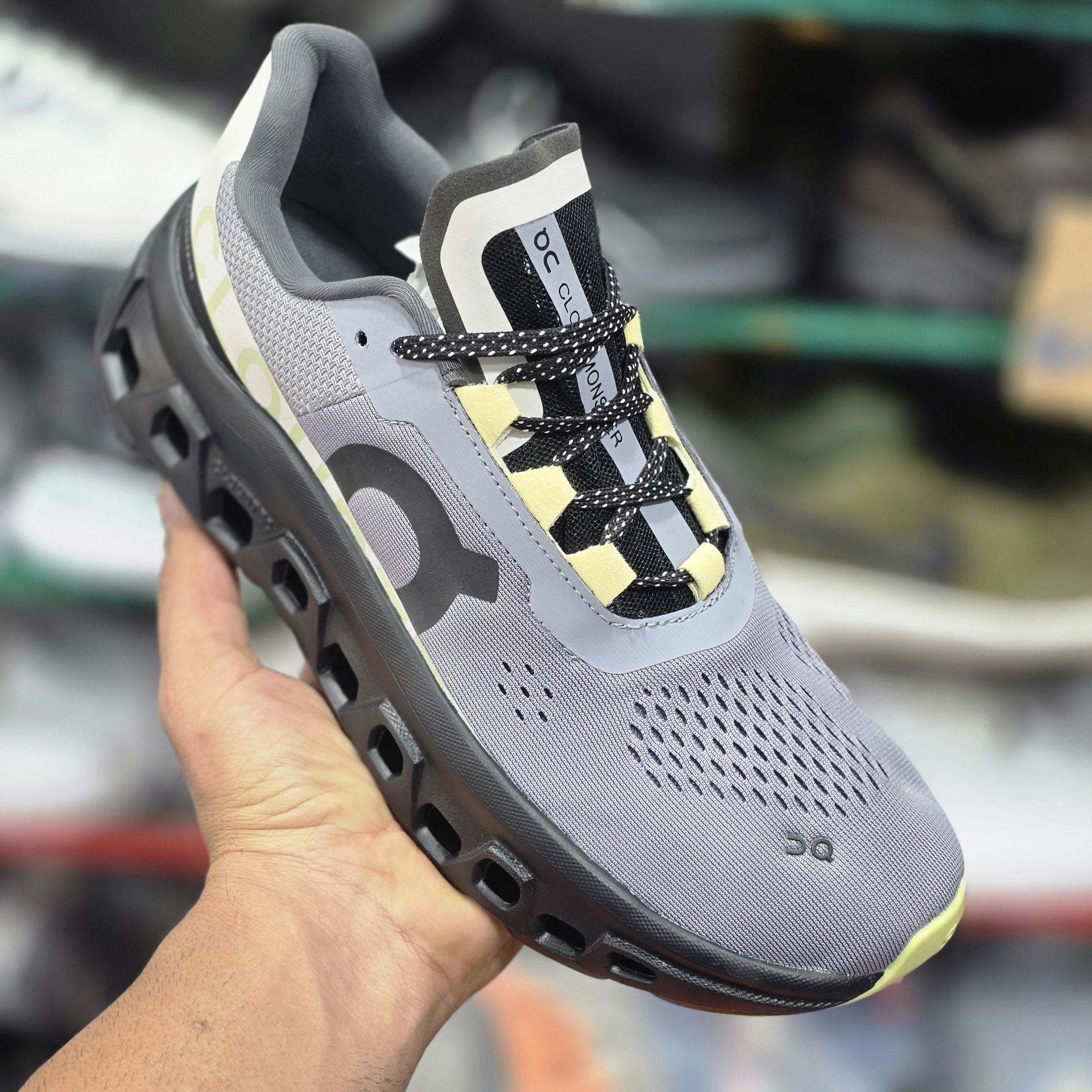 کتونی مسترکوالیتی آن رانینگ مدل کلاودمانستر سایزبندی 40 تا 45