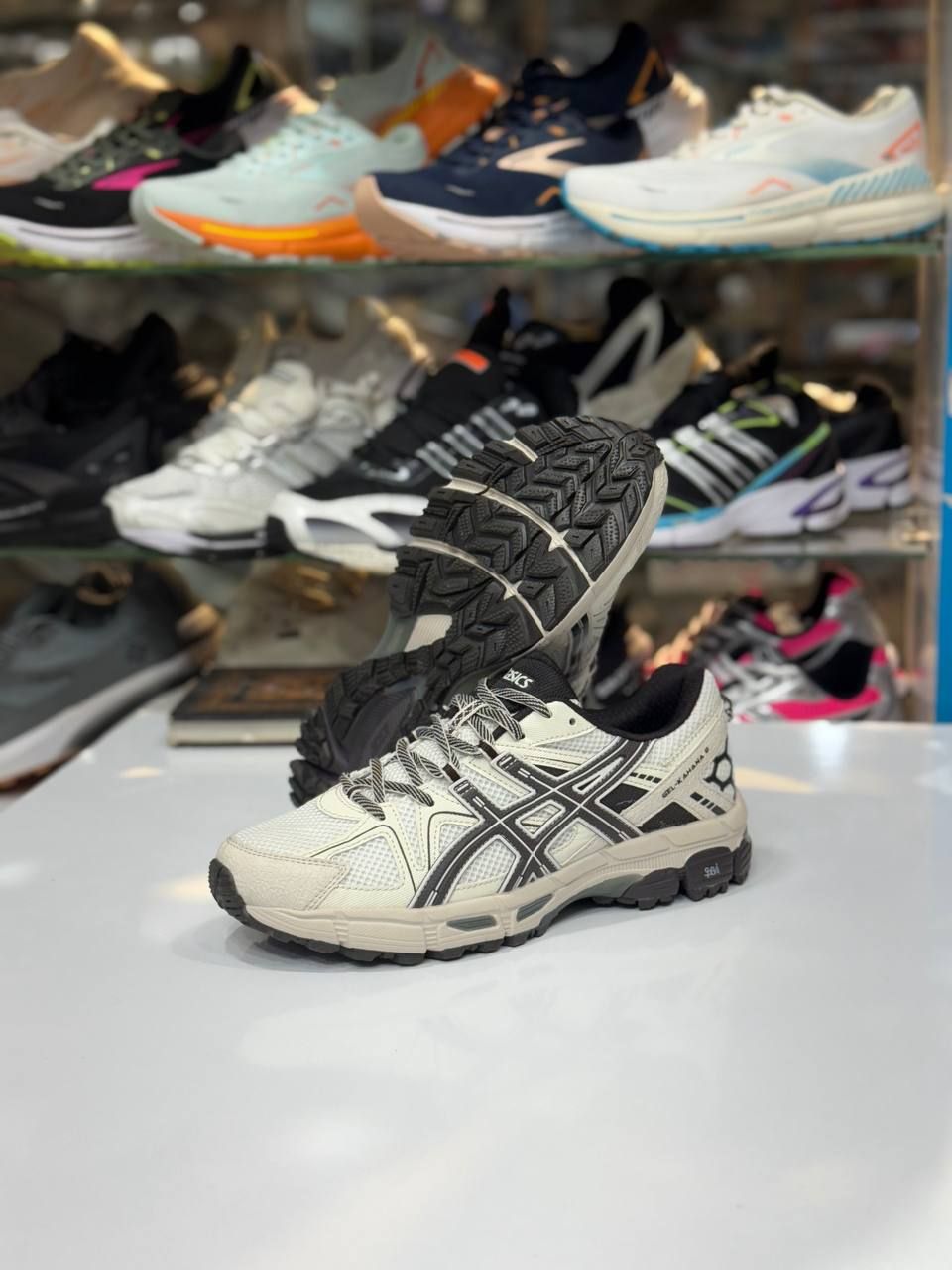 کتونی مردانه مسترکوالیتی اسیکس ژل کاهانا 8 سایزبندی 40تا45