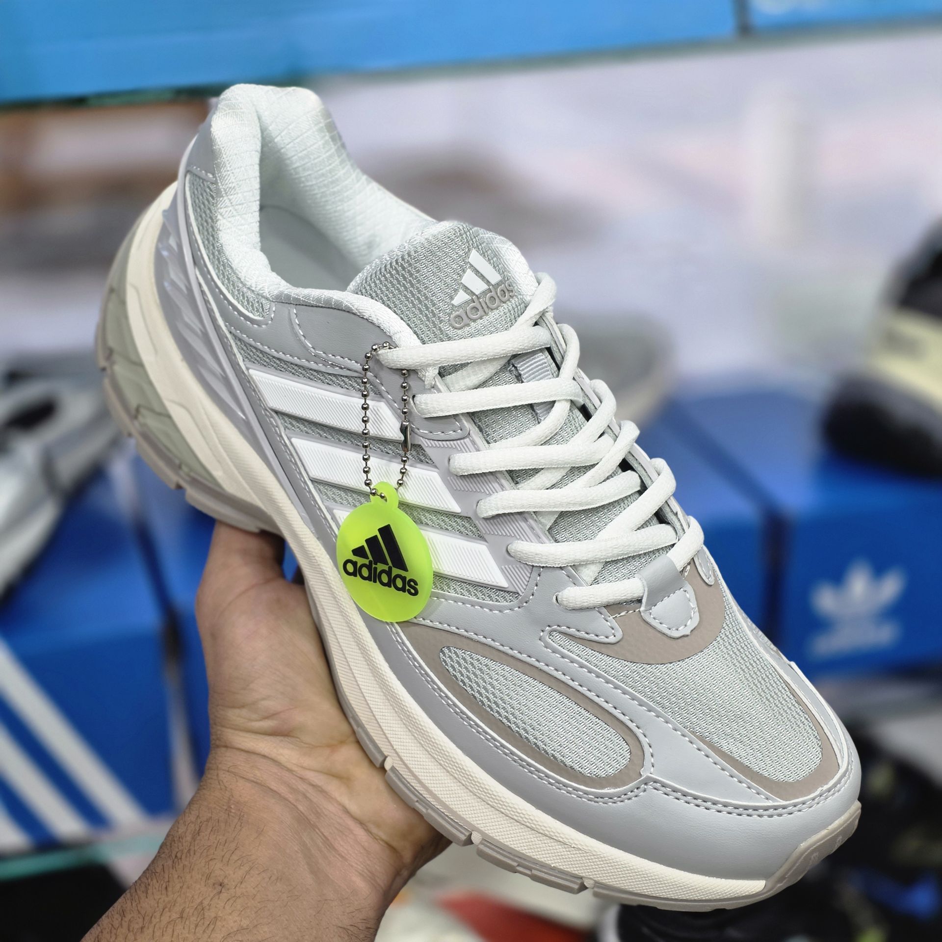 کفش ورزشی ادیداس مدل رسپانس سی ال سایزبندی 40تا45 | Adidas Response CL