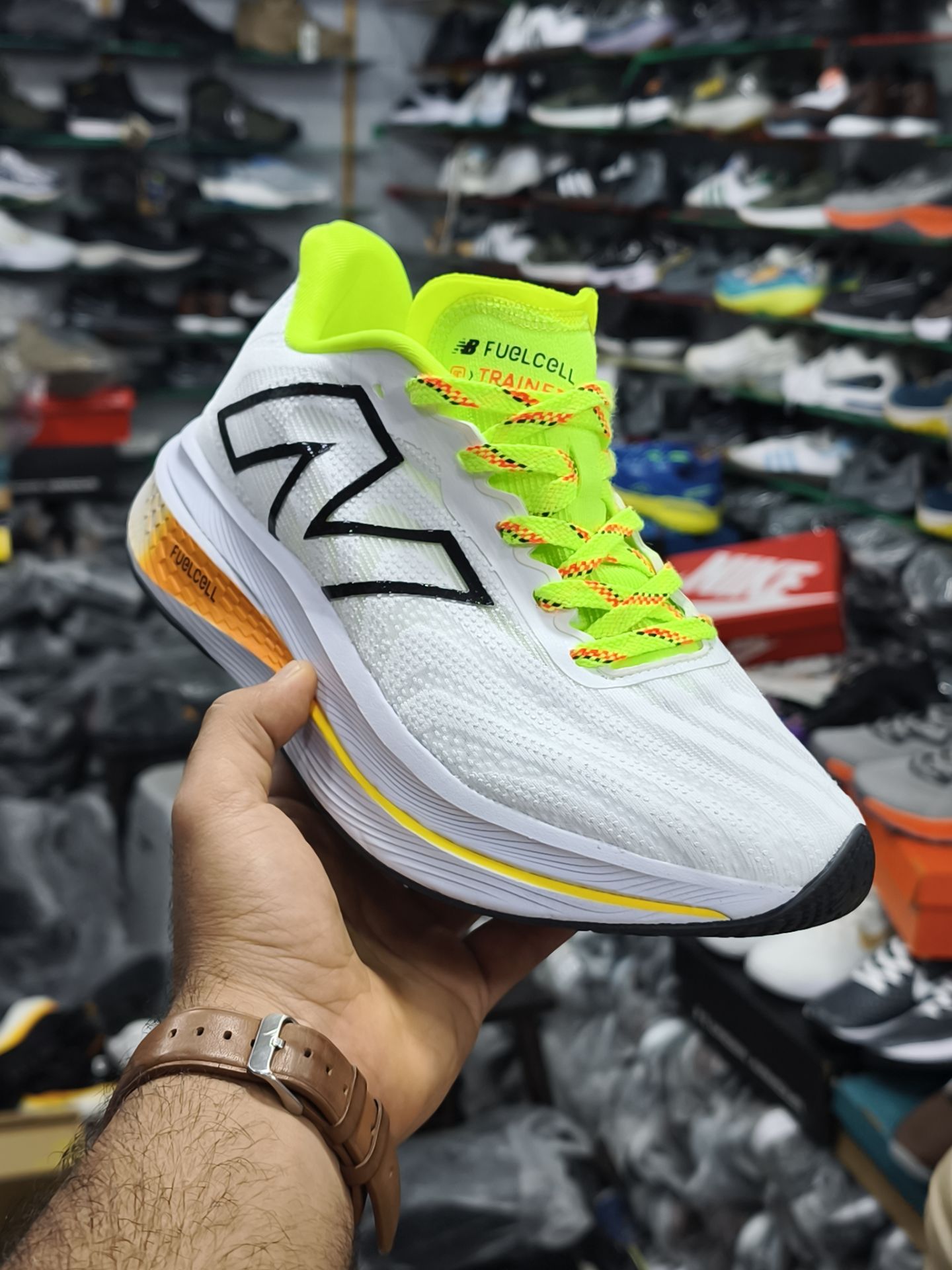 کتونی نیوبالانس مدل Fuelcell Rebel V2 سایزبندی 41تا45